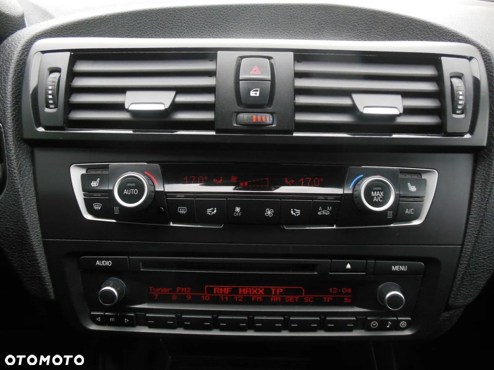 BMW Seria 1 118i Sport Line - 20