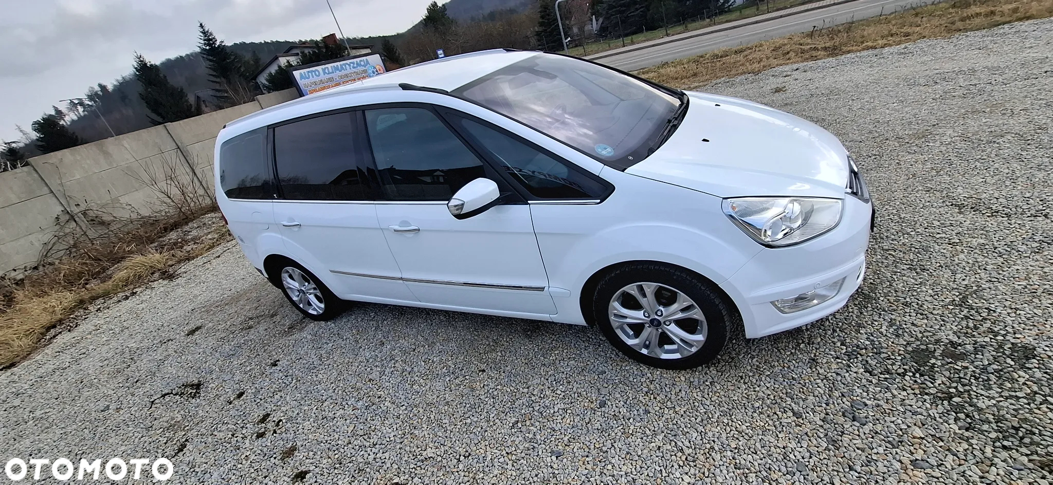 Ford Galaxy 2.0 TDCi Titanium - 16