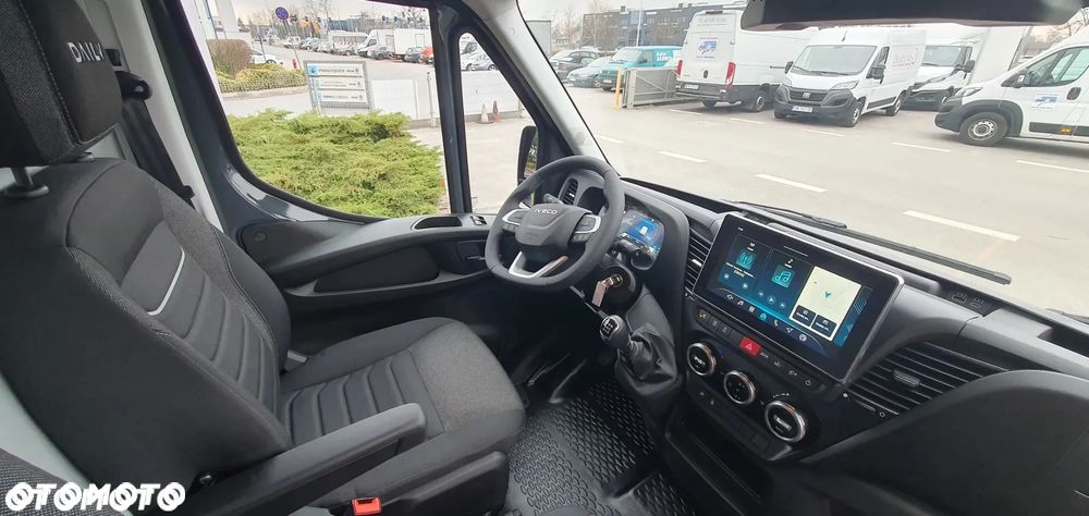 Iveco DAILY WYPRZEDAŻ DEALERA – zastosowanie pod 10 palet !!! - 16