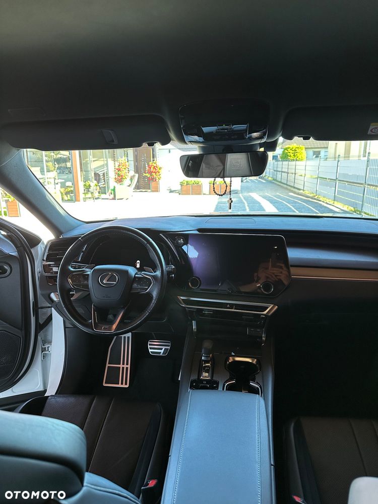 Lexus RX 500h F Sport Edition - 26