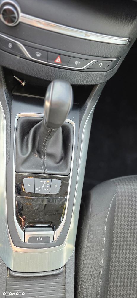 Peugeot 308 1.5 BlueHDi Active S&S EAT6 - 14