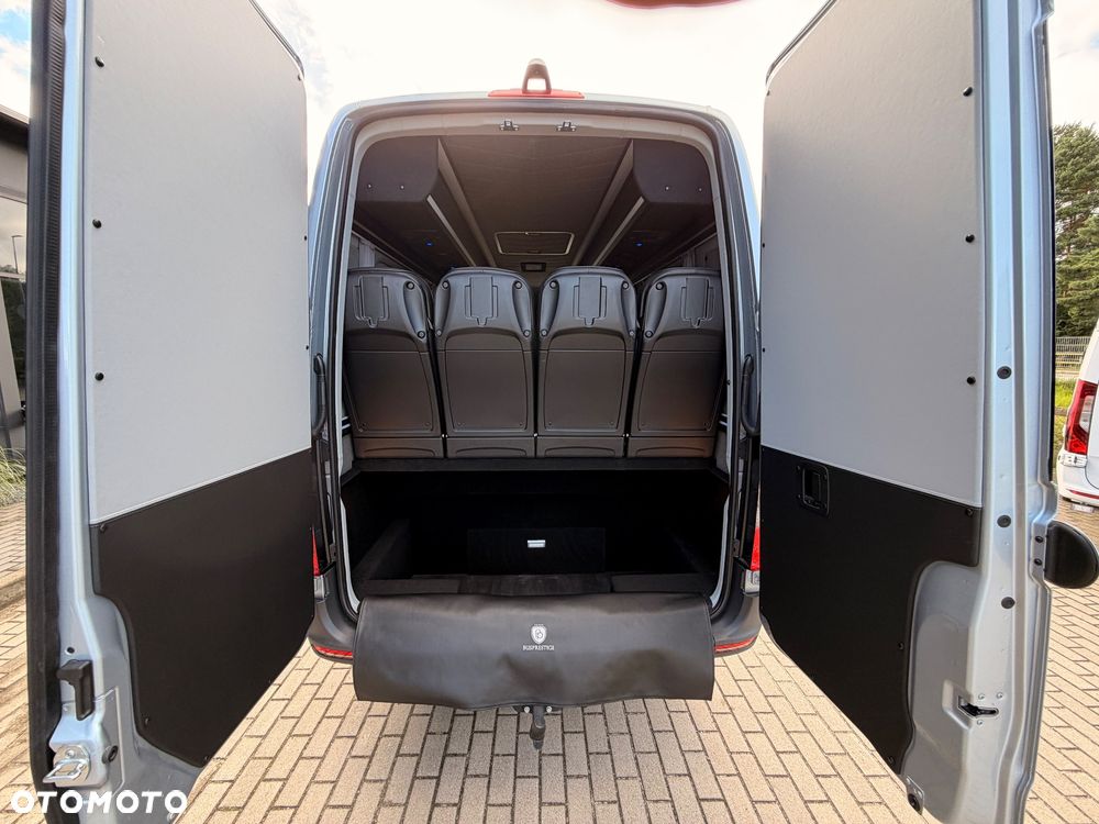 Mercedes-Benz Sprinter 519 - 10