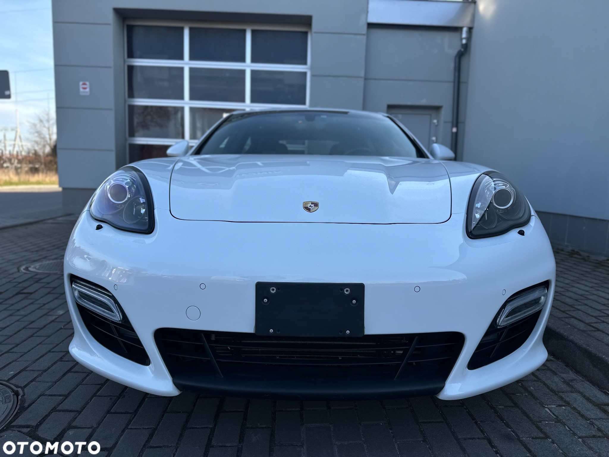 Porsche Panamera GTS PDK - 3