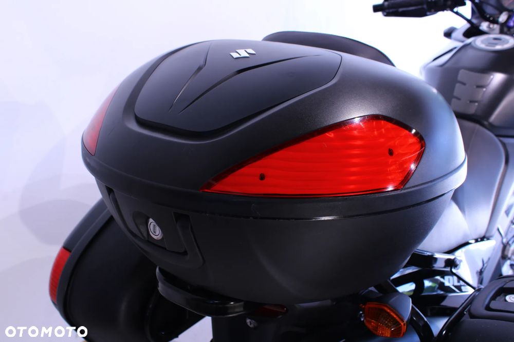 Suzuki DL - 17