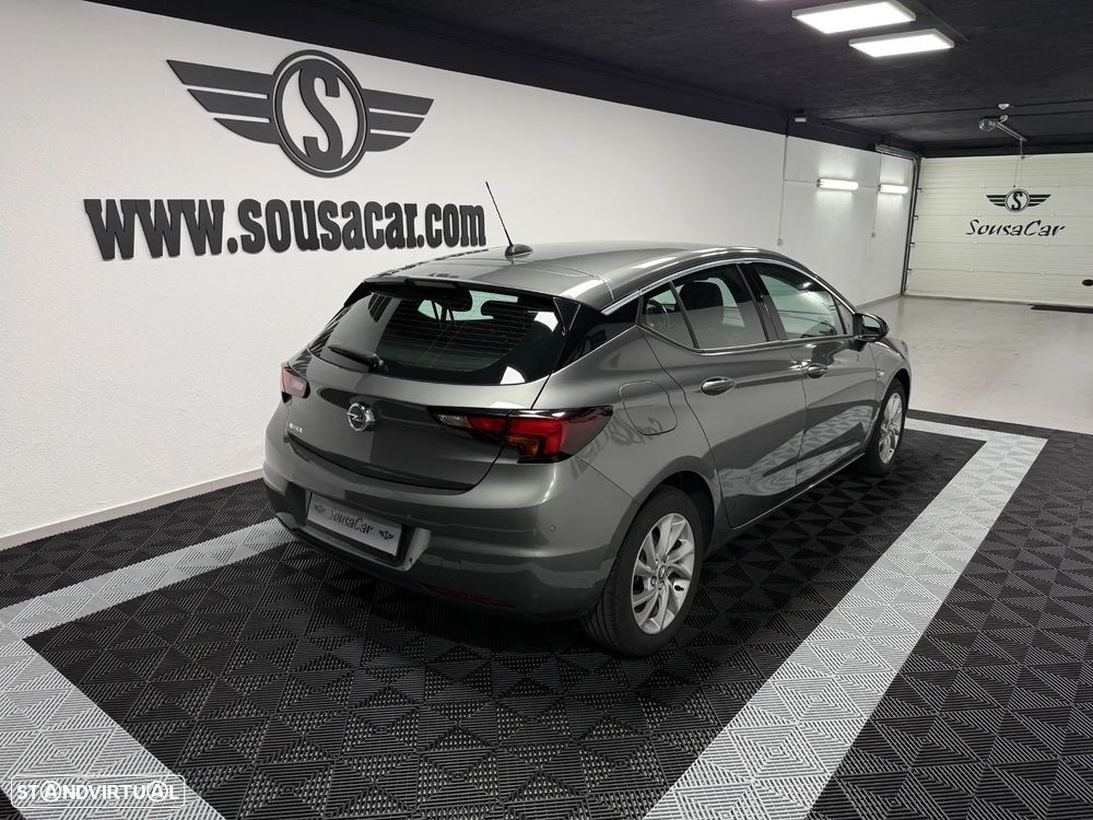 Opel Astra 1.5 D S&S Elegance - 15