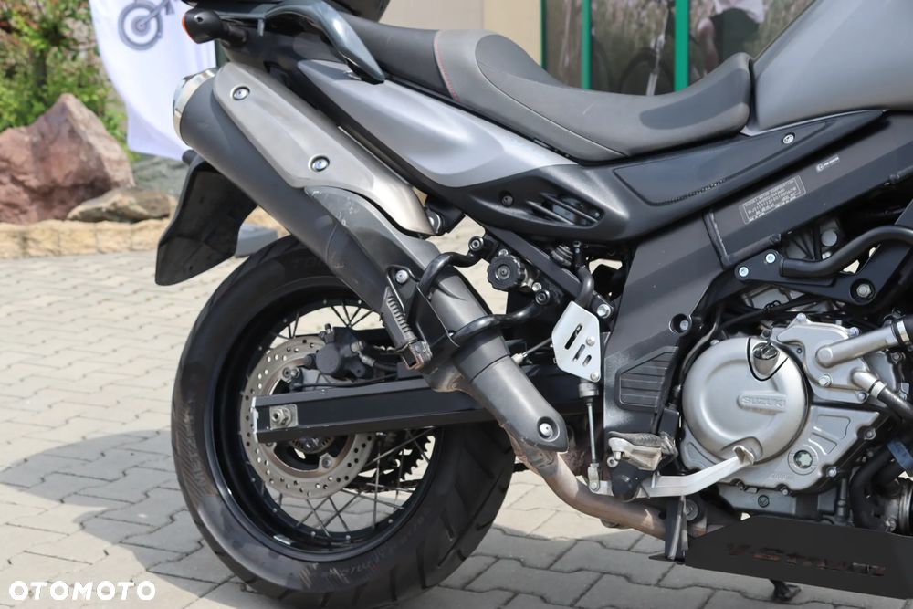 Suzuki V-STROM - 12