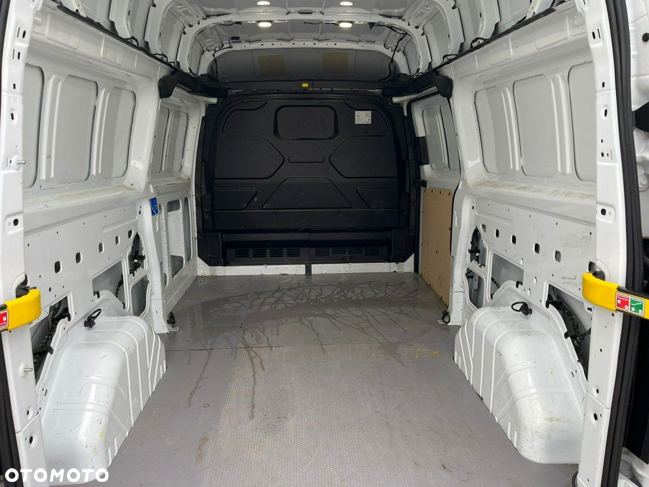 Ford Transit Custom - 11