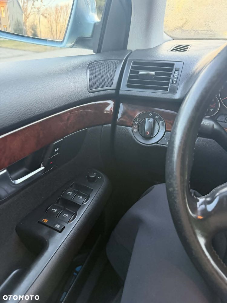 Audi A4 Limousine 2 - 9