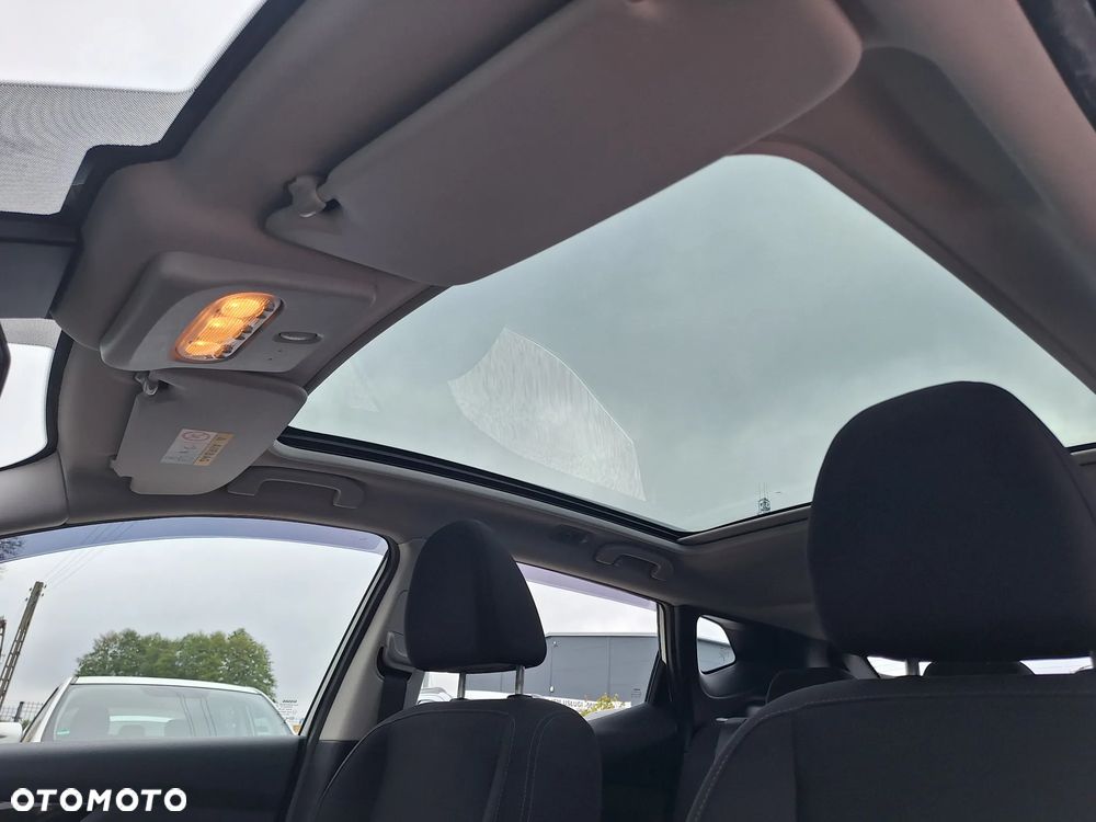 Nissan Qashqai 1.3 DIG-T SHIRO - 23