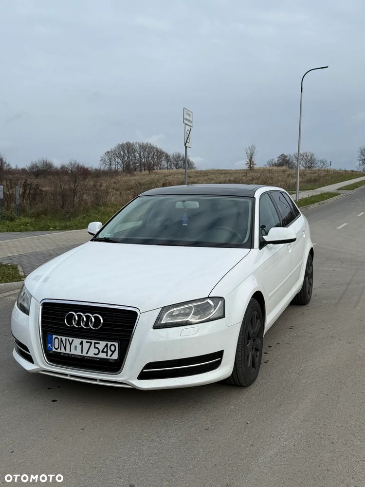 Audi A3 Sportback - 2