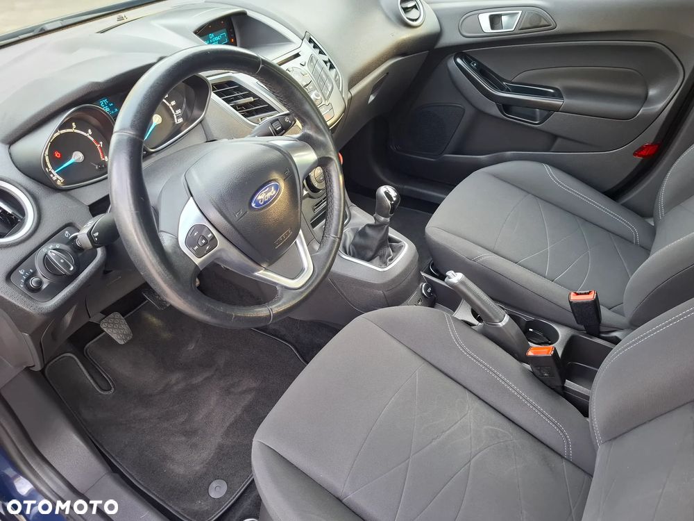Ford Fiesta 1.25 Celebration - 6