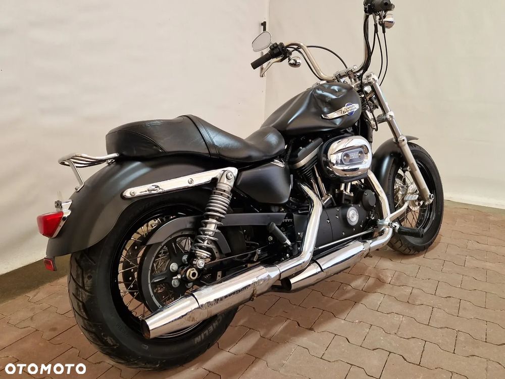 Harley-Davidson Sportster Custom 1200C - 8