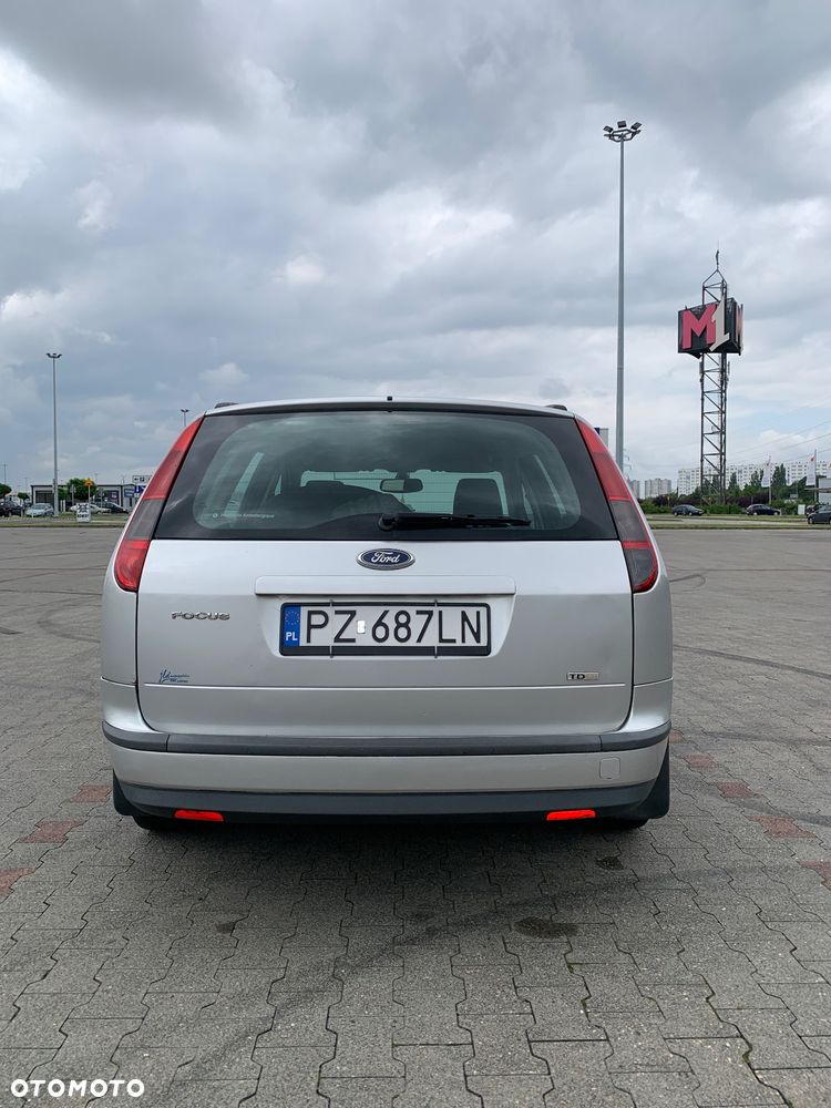 Ford Focus 1.8 TDCi Ghia - 6