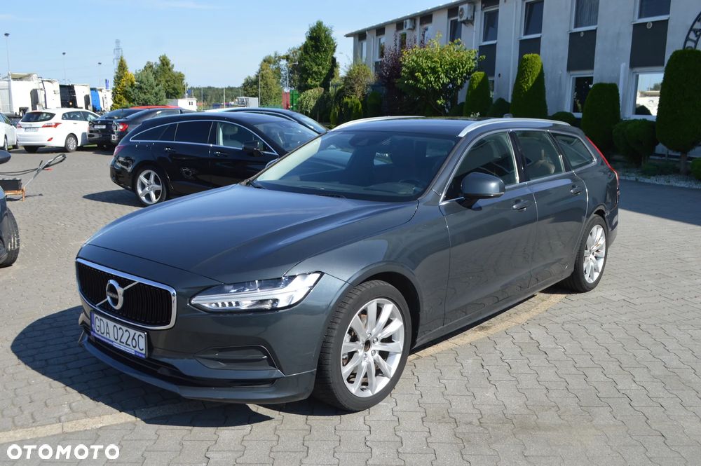 Volvo V90 D3 Momentum - 4