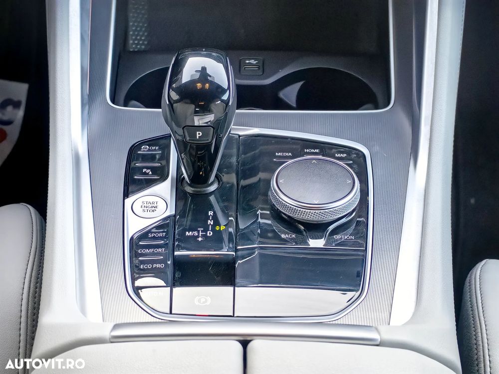 BMW X6 xDrive40d xLine - 24
