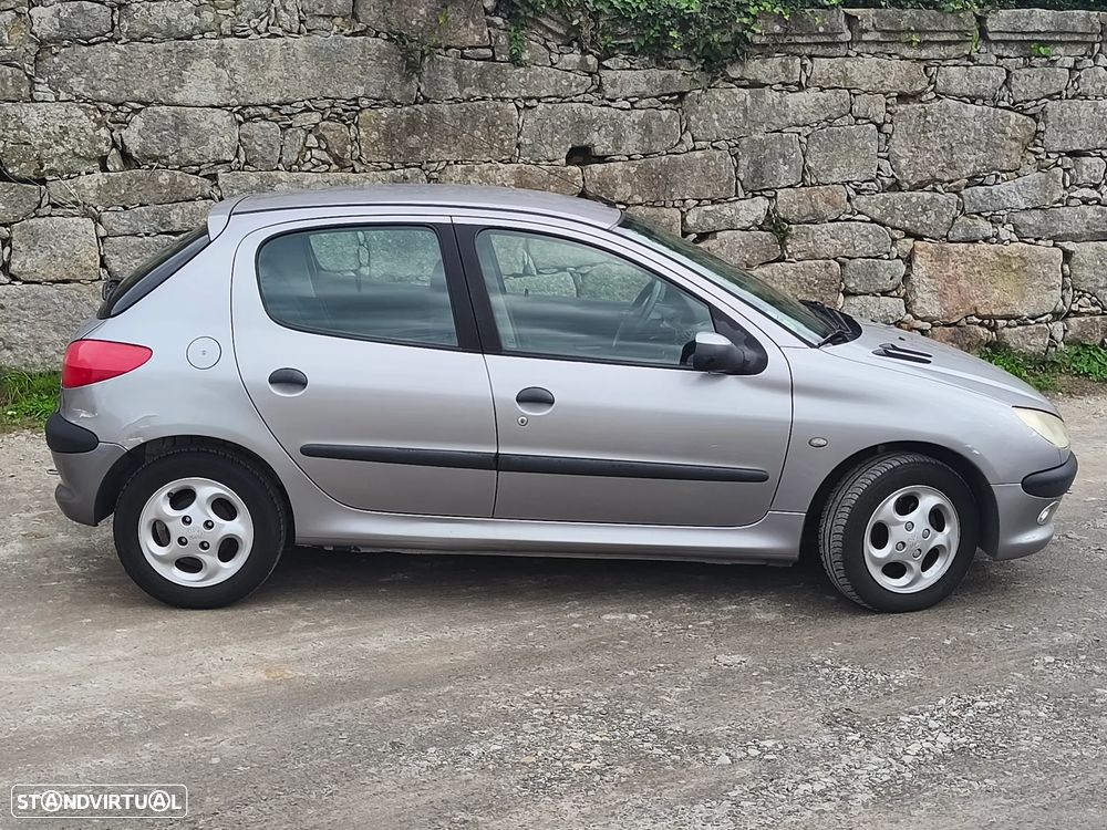 Peugeot 206 - 2