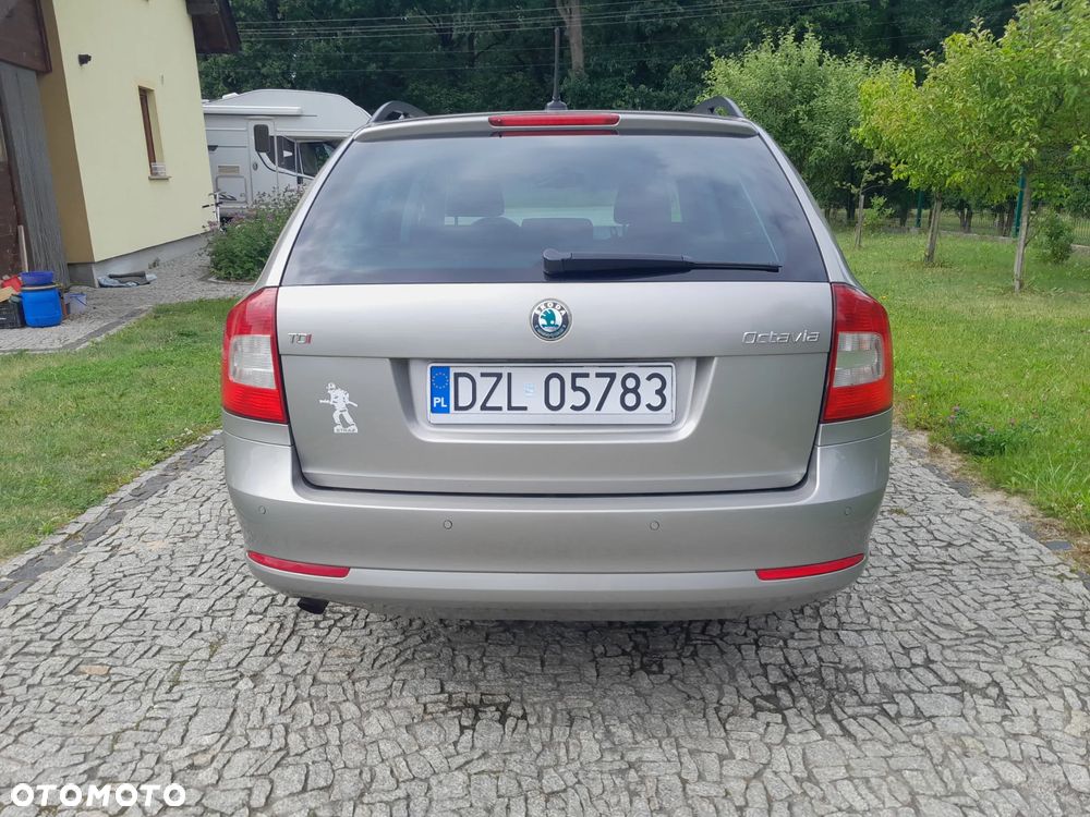 Skoda Octavia 2.0 TDI DSG Elegance - 7