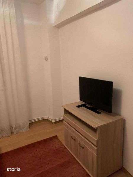 Vand apartament cu 2 camere — fotografia 1