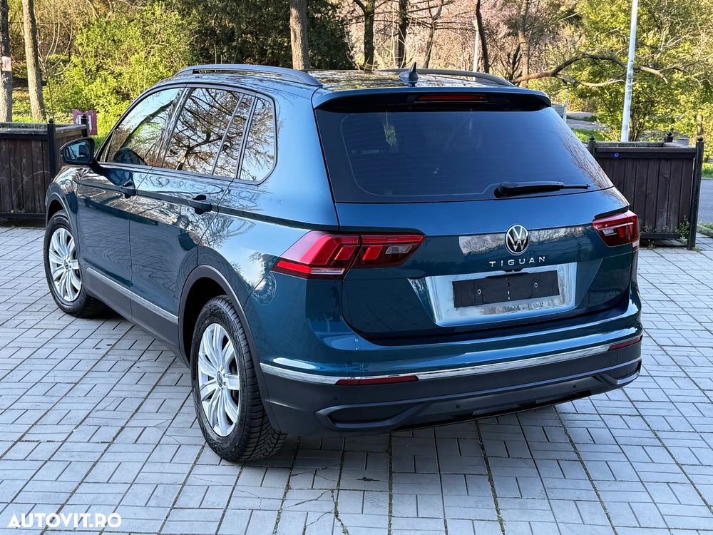 Volkswagen Tiguan - 13