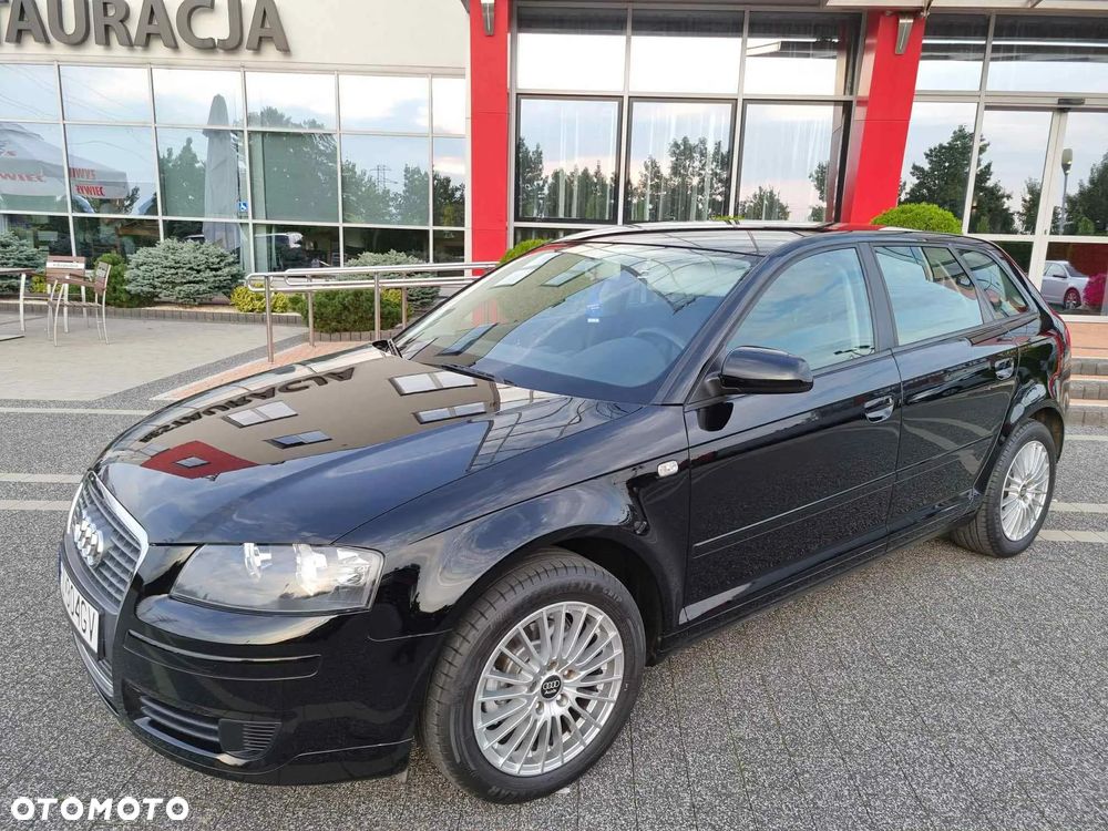 Audi A3 1.6 Ambiente - 4