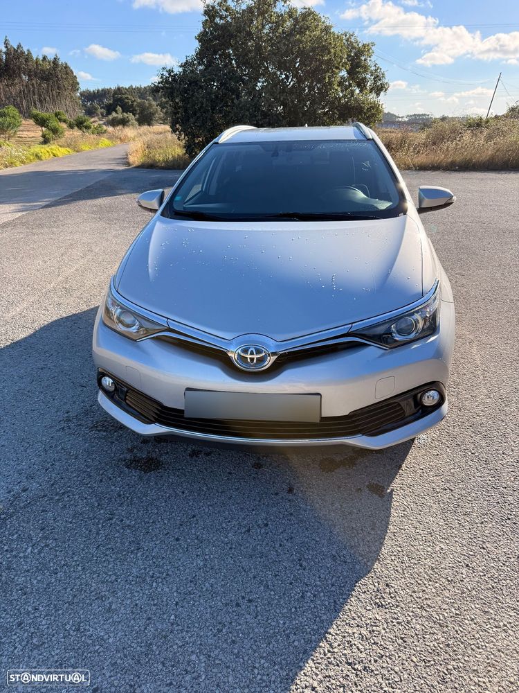 Toyota Auris Touring Sports 1.8 HSD Comfort+P.Sport - 1