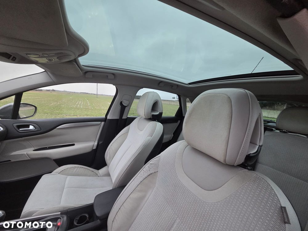 Citroën C4 HDi 150 Exclusive - 6