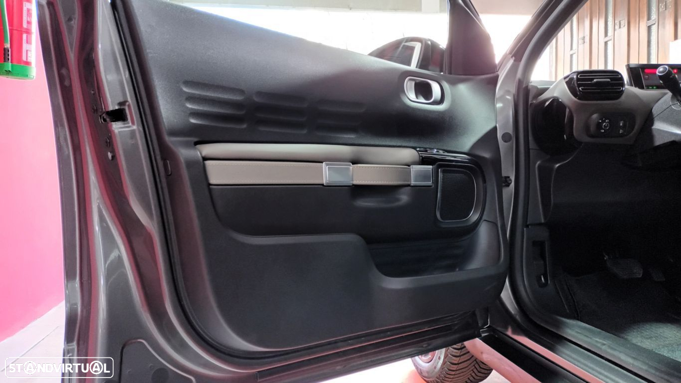 Citroën C4 Cactus 1.2 PureTech Shine EAT6 - 19