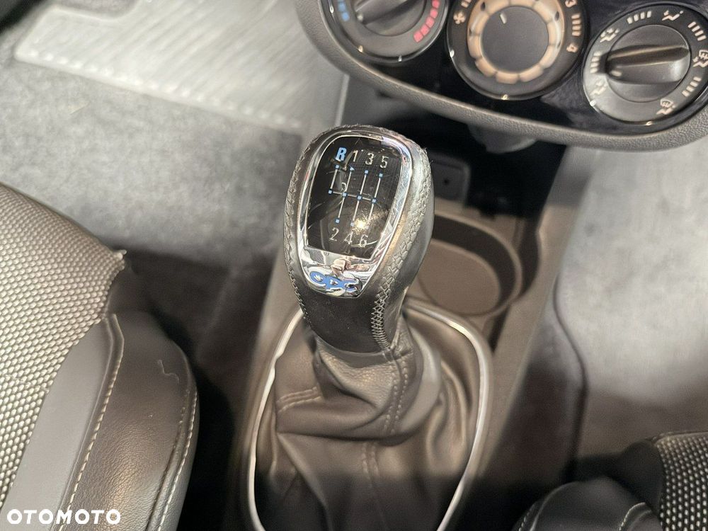 Opel Corsa 1.6 Turbo OPC - 28