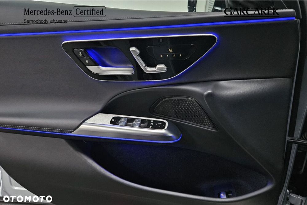 Mercedes-Benz Klasa E - 26