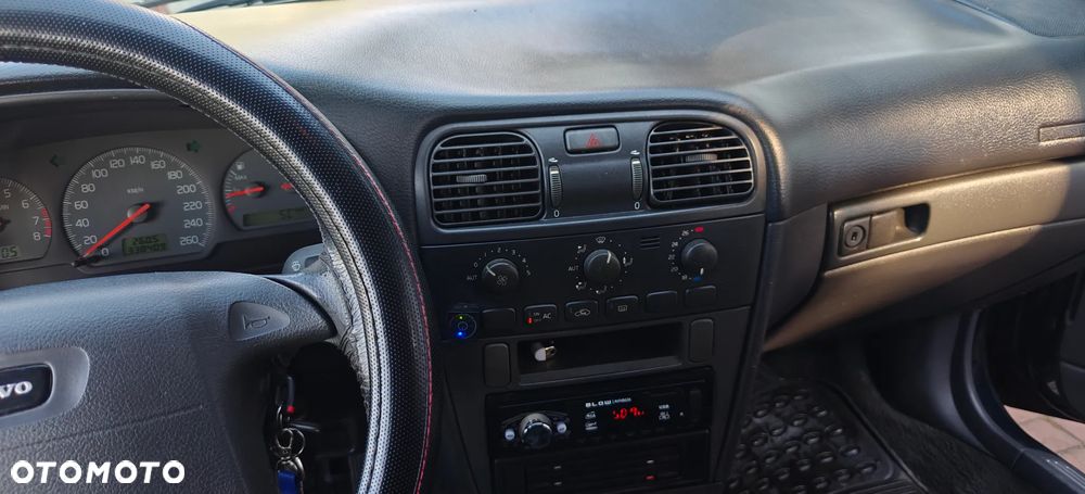 Volvo V40 1.8 - 9