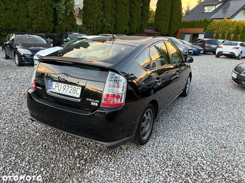 Toyota Prius - 7