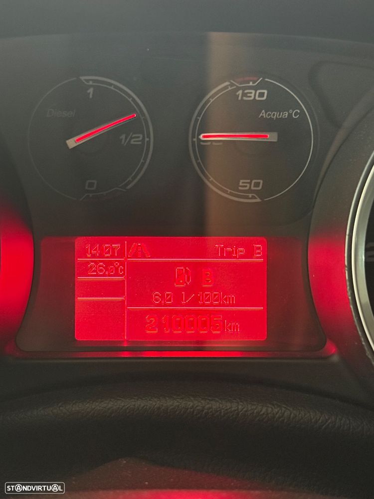 Alfa Romeo Giulietta 1.6 JTDM Veloce - 13