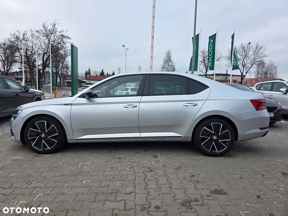 Skoda Superb 2.0 TDI SCR 4x4 Sportline DSG - 12