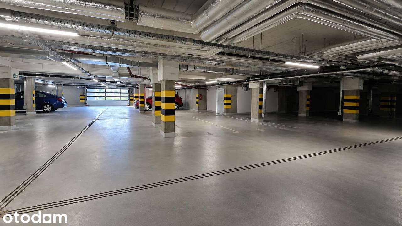 Nowe, 2 pokoje z balkonem, ostatnie piętro,  garaż i komórka w cenie
