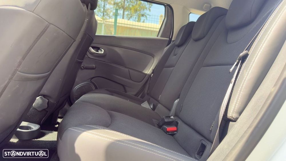 Renault Clio ENERGY TCe 90 Start & Stop Experience - 11