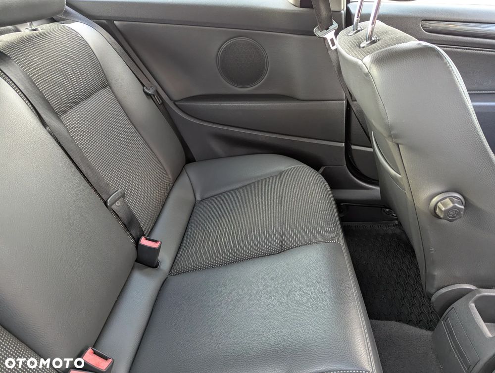 Opel Astra 1.9 CDTI Cosmo - 13