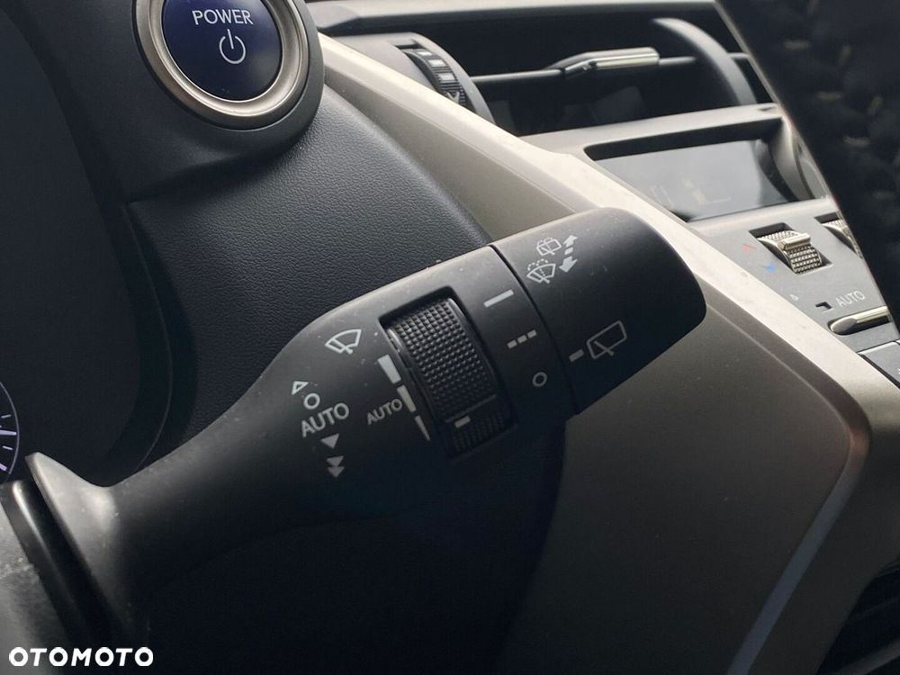 Lexus NX 300h Elegance Optimum AWD - 29