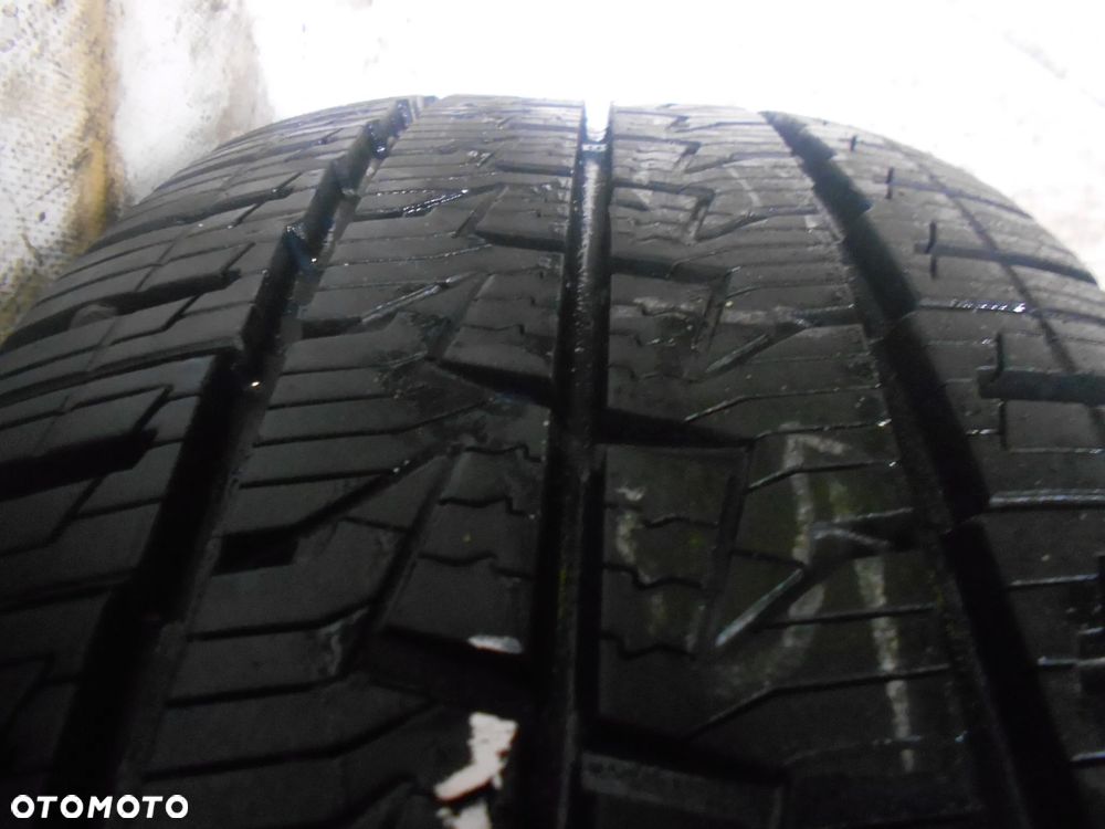 OPONA POJEDYNKA 225/55R17C CONTINENTAL VAN CONTACT 4 SEASON DOT 4024 9MM - 2
