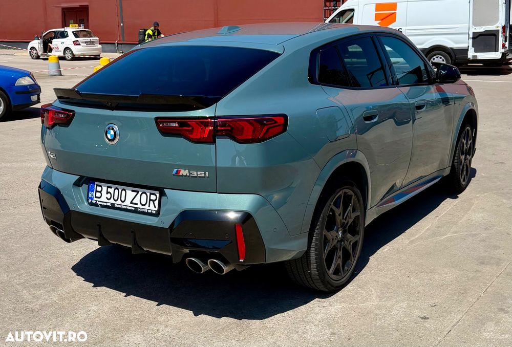 BMW X2 M35i Edition Goldplay - 3