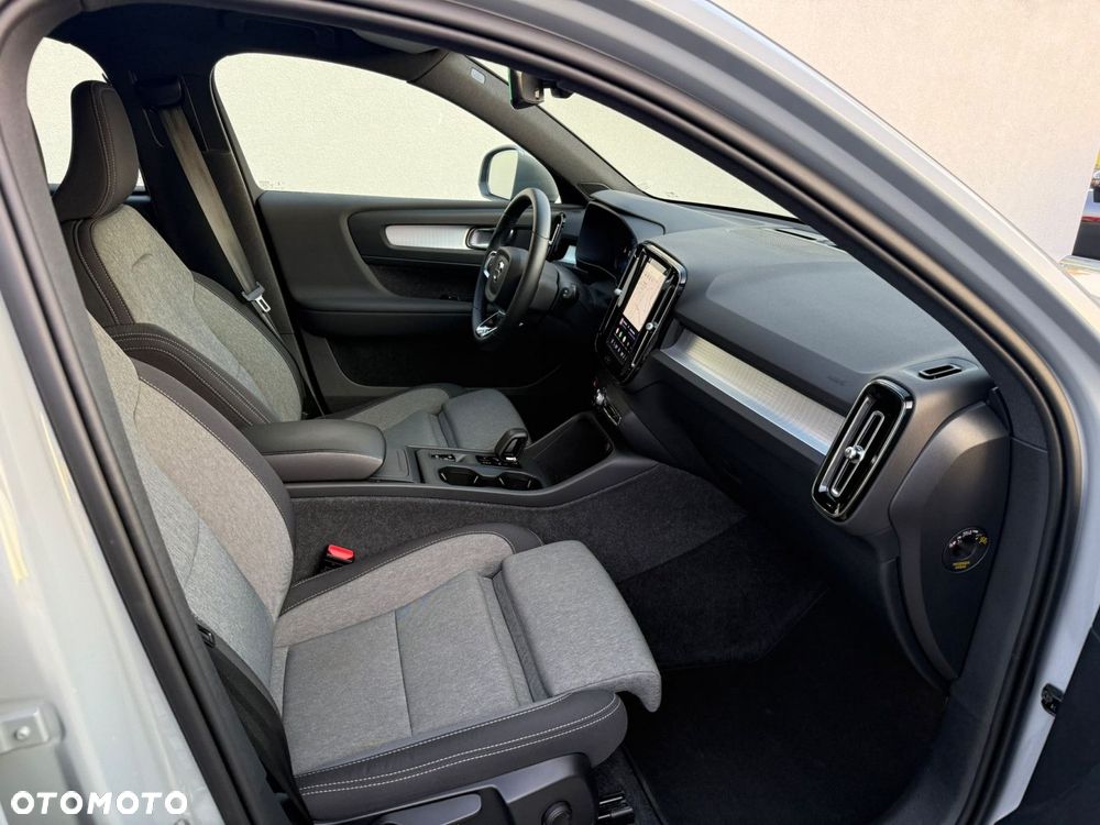 Volvo XC 40 - 22