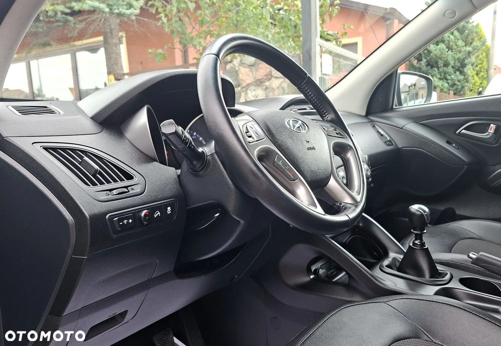Hyundai ix35 1.7 CRDi 2WD Fifa World Cup Edition - 29