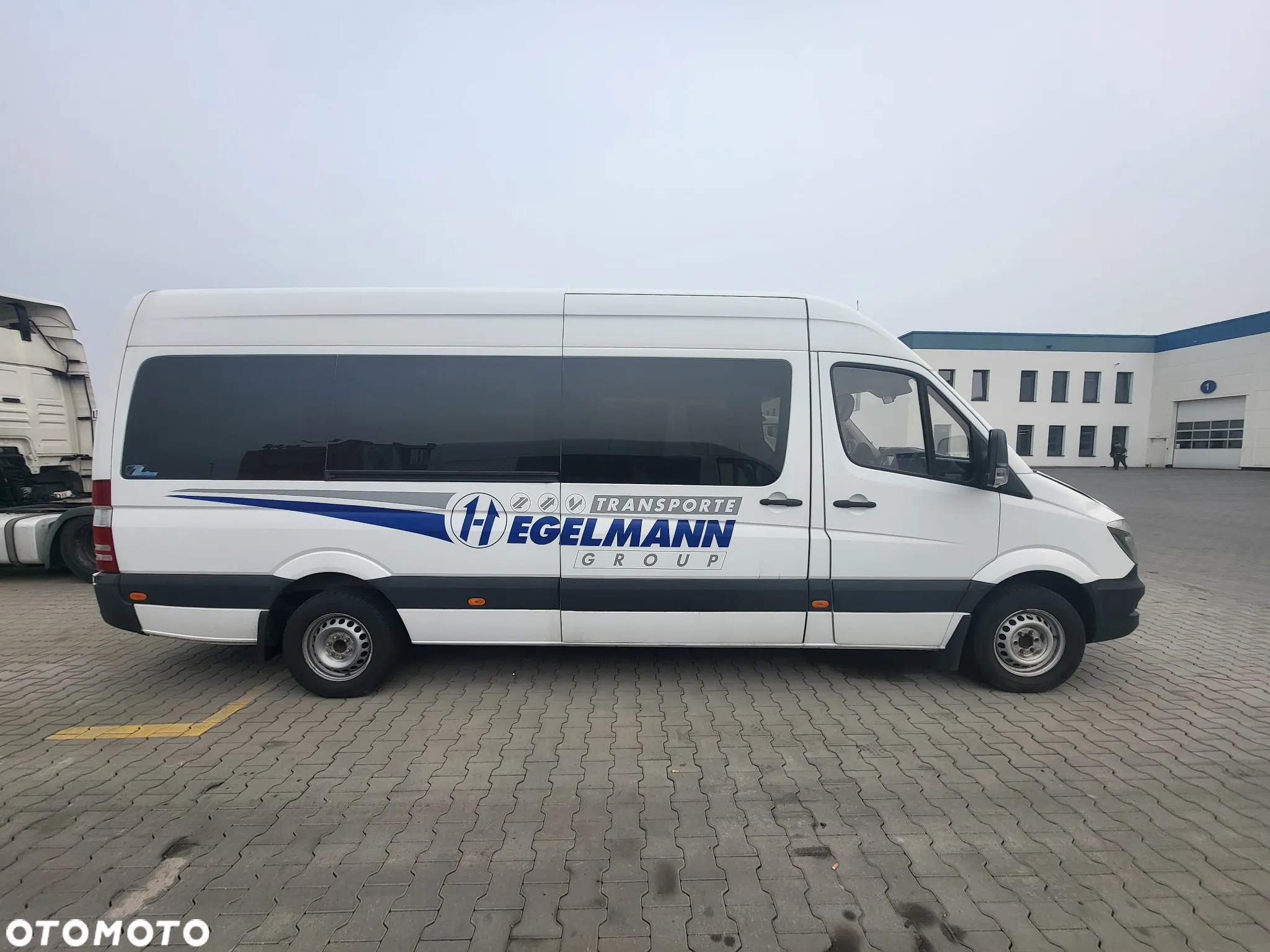 Mercedes-Benz Sprinter - 6