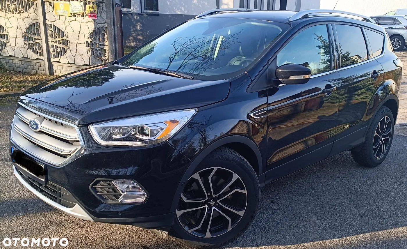Ford Kuga - 1