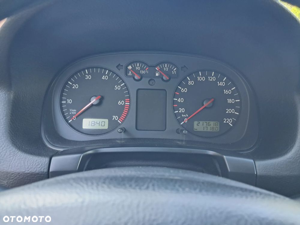 Volkswagen Golf 1.4 Q - 10