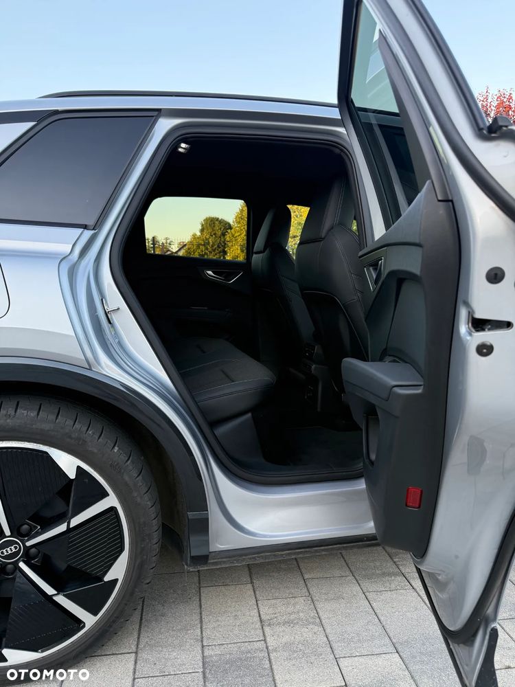 Audi Q4 e-tron 40 77kWh S Line - 18