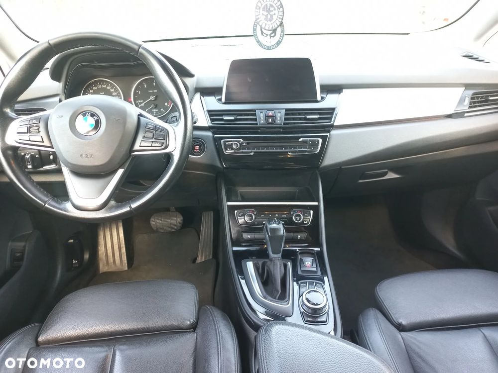 BMW Seria 2 220d Advantage sport - 9