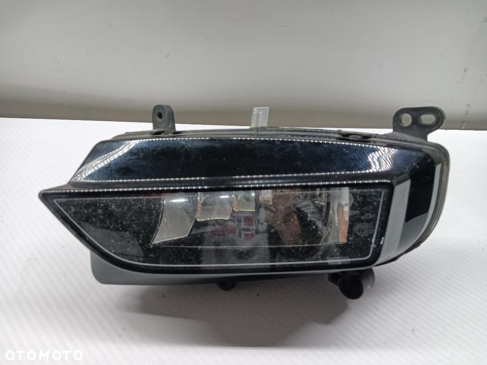 HALOGEN PRZÓD PRZEDNI PRAWY AUDI A4 B8 8K0941700 - 1