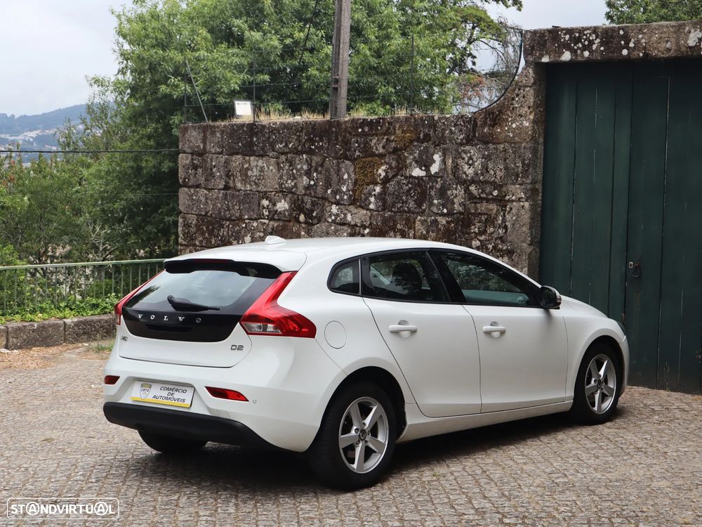 Volvo V40 D2 Kinetic - 4