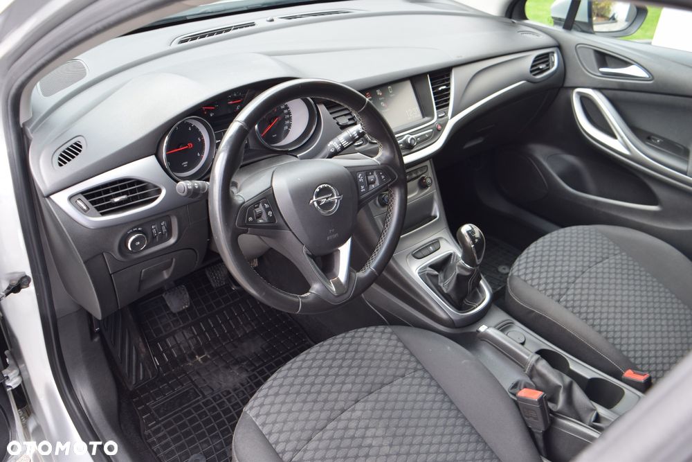 Opel Astra 1.6 CDTI Enjoy S&S - 10