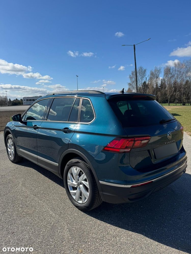 Volkswagen Tiguan 2.0 TSI 4Mot Life DSG - 2